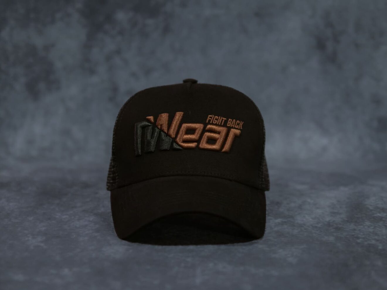 Кепка-тракер Ґвер